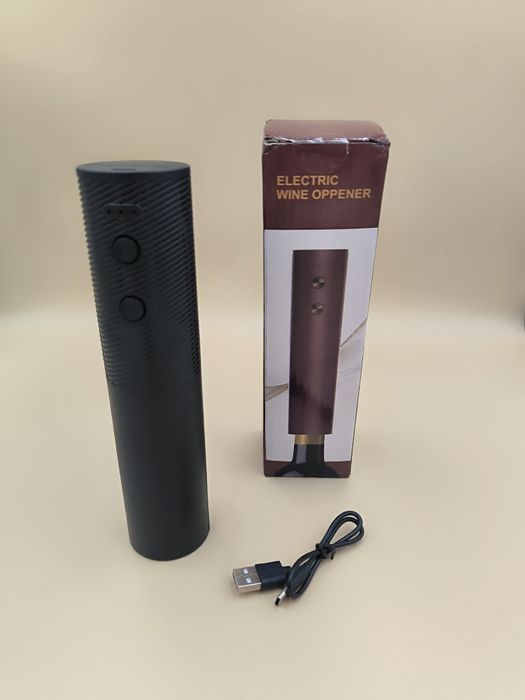 Elektryczny korkociąg otwieracz do wina USB bezprzewodowy.