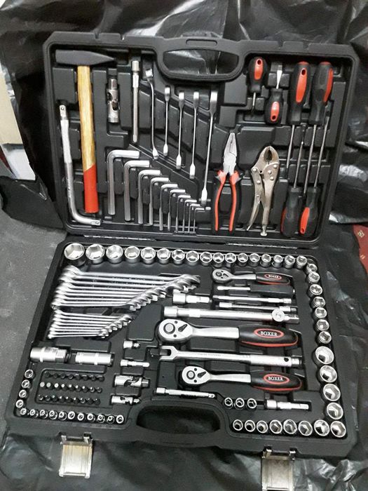 Набір ручних інструментів та ключів BOXER BX-010S 142 шт.