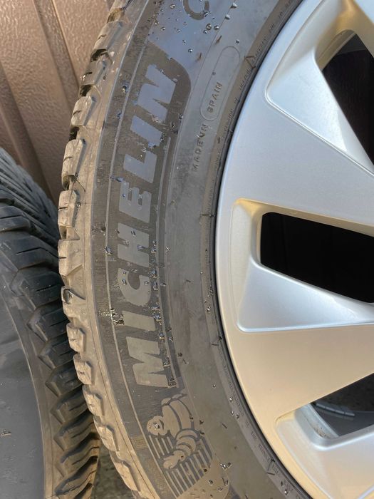 Felgi 18 cali Audi Oryginalne komplet   225/55/18 Michelin  Nowe Opony