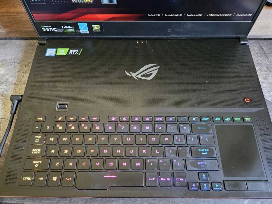 Laptop ASUS ROG Zephyrus S17 GX701GW-DB76