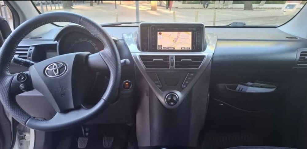 Toyota iQ — fotografia 6