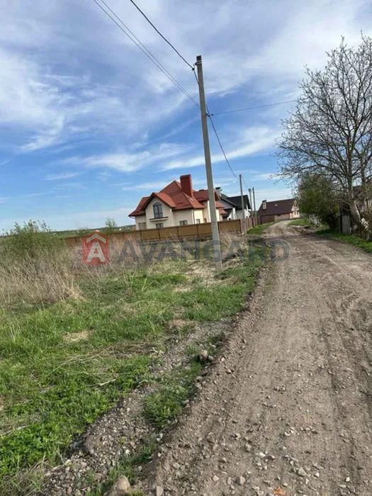 продаж ділянки в с.Суховоля