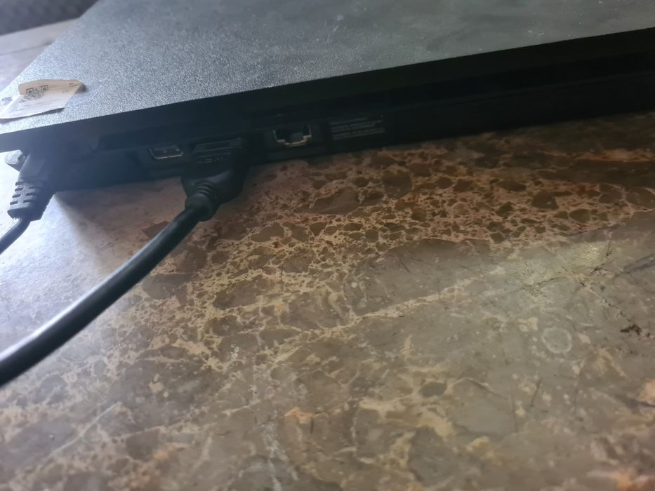 PS4 Usada 500GB a funcionar muito bem