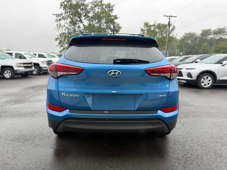 Hyundai Tucson      2016