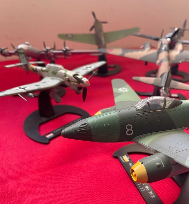 7 miniaturas de aviões da Segunda Guerra Mundial