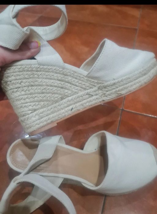 Damskie sandały na koturnie H&M