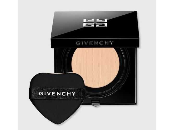 Podkład Givenchy  TEINT COUTURE CUSHION SPF 20 – PA++ C104