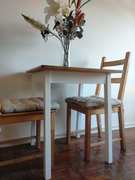 Mesa com 3 cadeiras Ikea