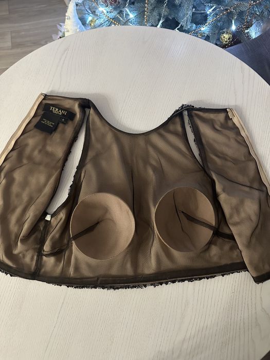 Топ  TERANI couture