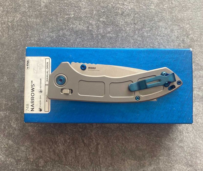 Nóż składany Benchmade 748 Narrows
