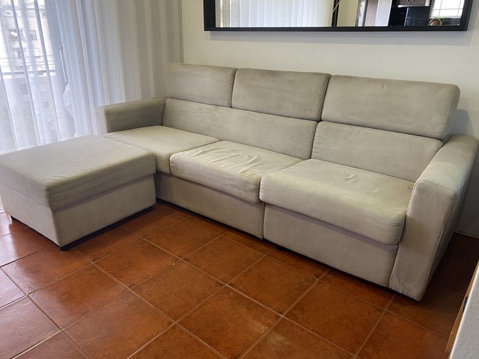 Sofá em microfibra