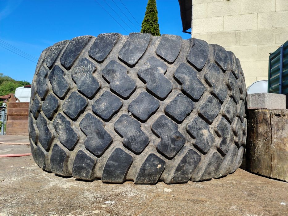 Opony rolnicze przemyslowe 600/650/55R 26,5 Wągrowiec