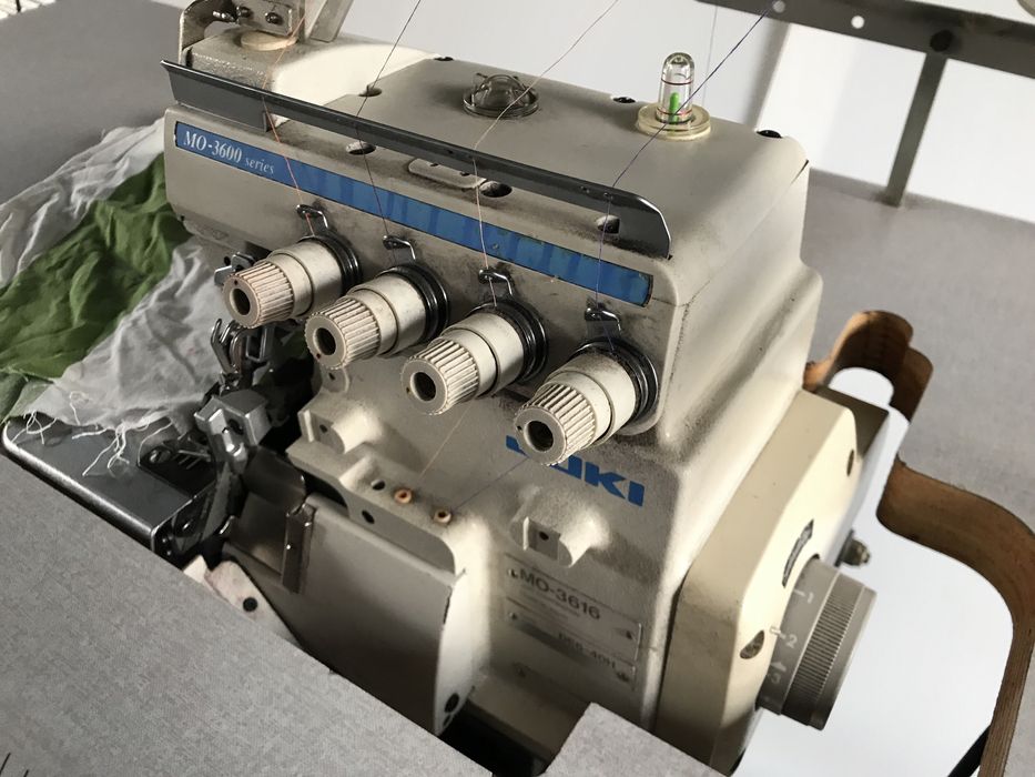 Overlock pięcionitkowy Juki MO-3616.