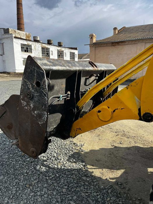 Екскаватор-навантажувач Komatsu WB93R-5, 2007 рік, робочий стан
