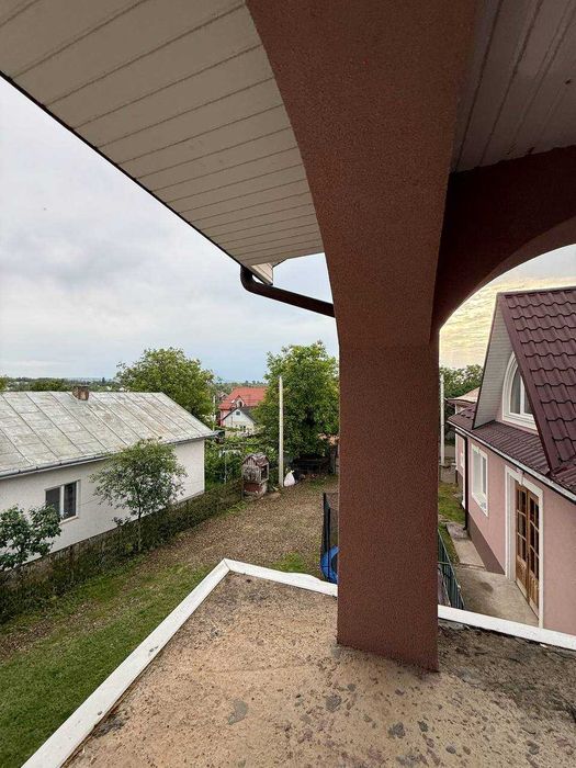 Продається новозбудований будинок у Садгорі 130 м²