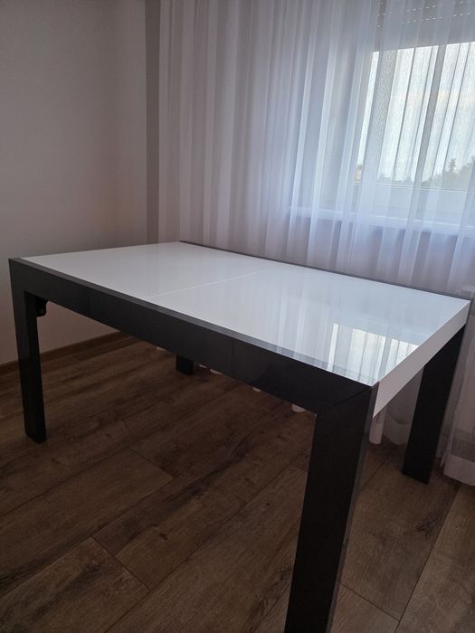 Stół do pokoju idealny stan.