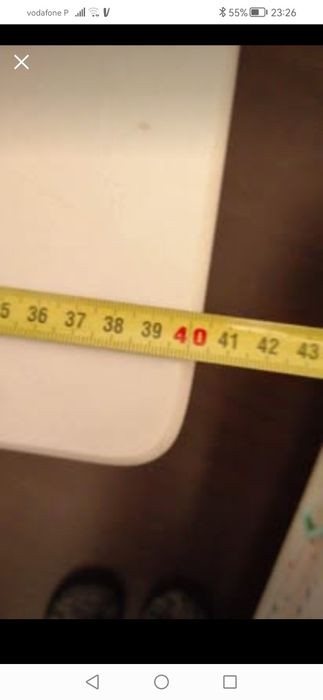 Mesa cabeceira branca