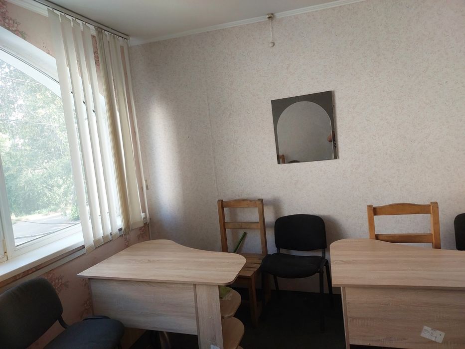 Здается в оренду кімната в центрі міста.