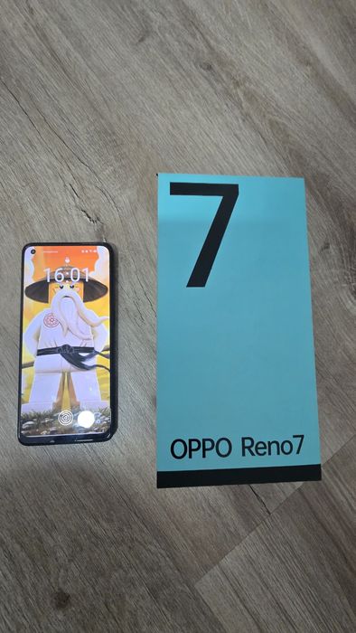 OPPO Reno 7 5G como novo