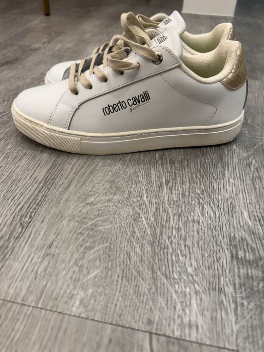 Sapatilihas Roberto Cavalli