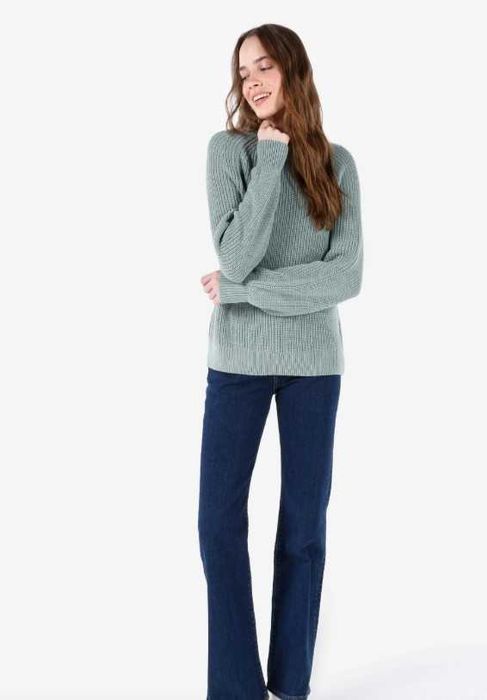 Светр весняний COLIN`S