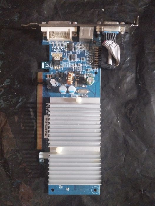 GIGABYTE Geforce 8400 gs 256MB