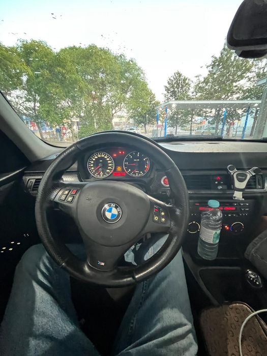 BMW 320 — fotografia 6