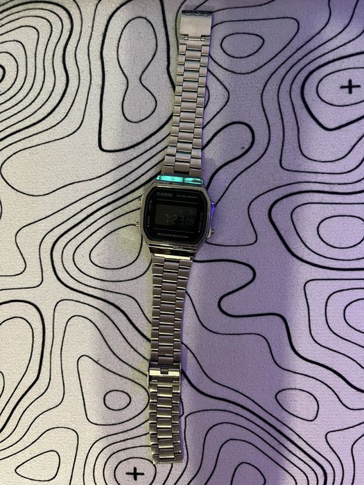 Наручний годинник Casio — простий і зручний варіант на кожен день