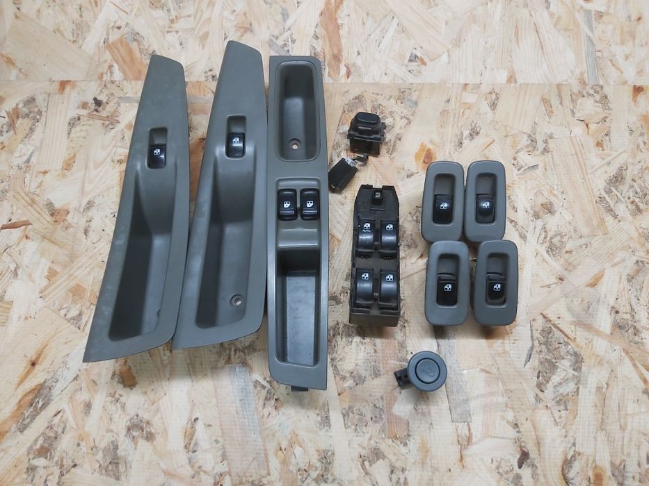 Кнопки стеклоподъемника  шевроле лачетти Chevrolet Lacetti