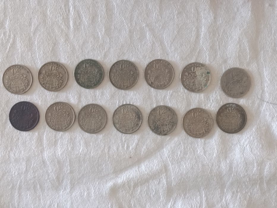 30 Moedas monarquia e república