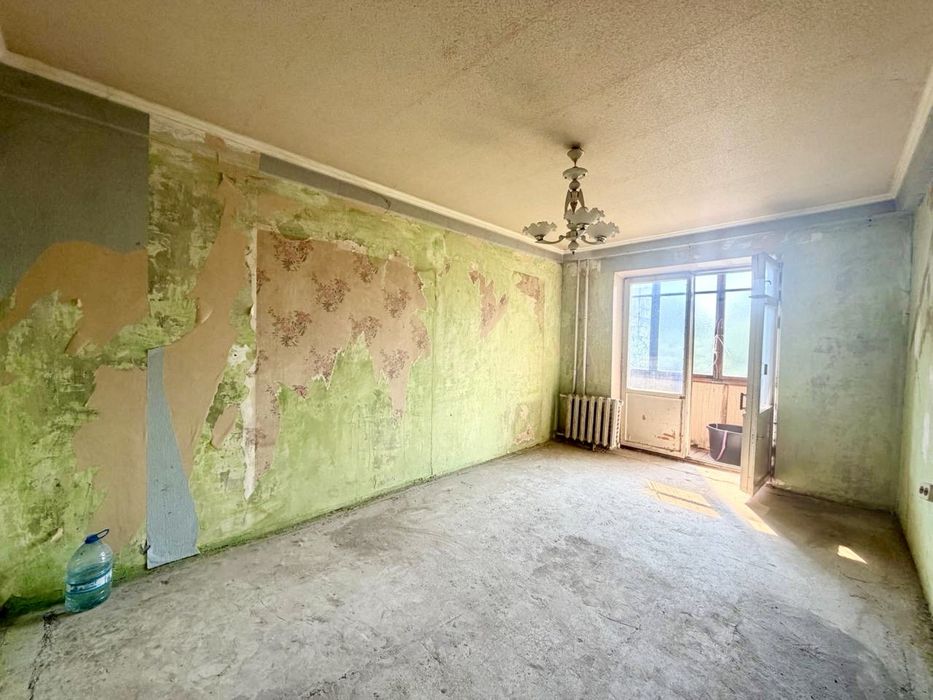 Продам 1 комнатную кв-ру под ремонт, пр-кт Павлычко , Оболонь