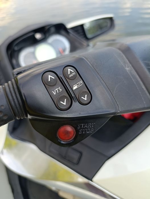 Гідроцикл BRP GTX LIMITED 300+ кінських сил