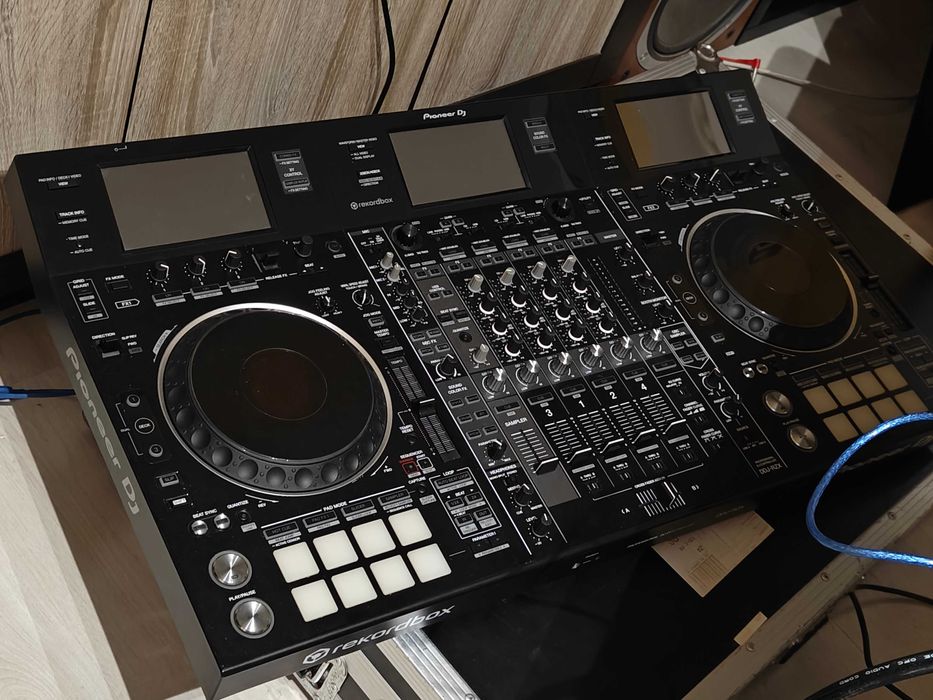 Kontroler Pioneer DJ DDJ-RZX + Case (Rekordbox, Flightcase)