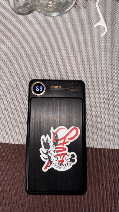 Павербанк  гарному стані