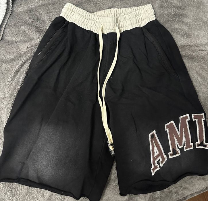 Amiri Shorts (M) | Amiri Шорти (М)