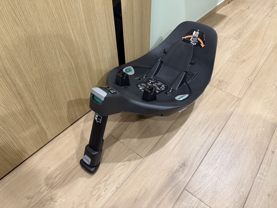 Fotelik Cybex Platinum. Sirona Z2+ plus baza obrotowa  Z i-Size