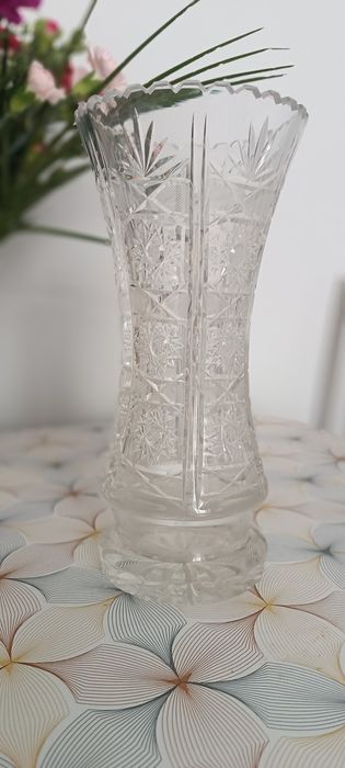 Kryształowy wazon