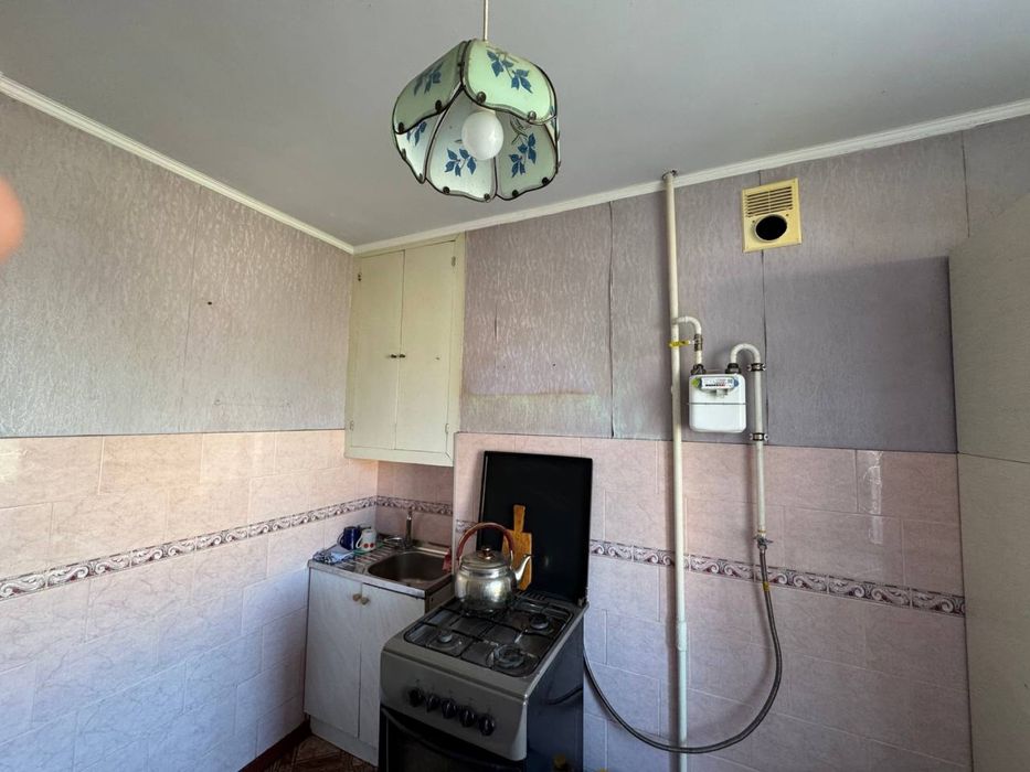 ДЗЕРЖИНКА, Гетьманська 74, 2кім.квартира  чиста, перевірена. ОСББ