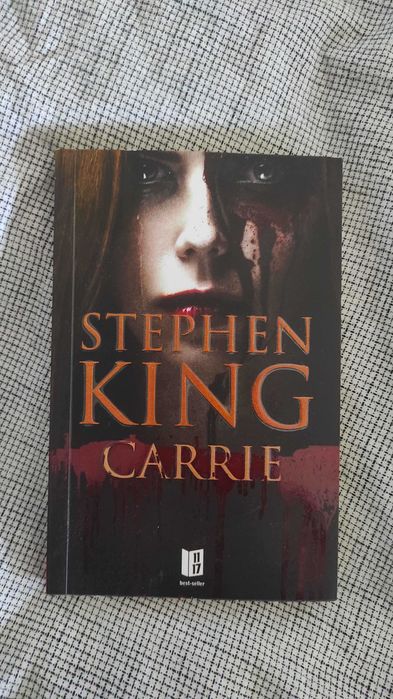 Carrie - Stephen King