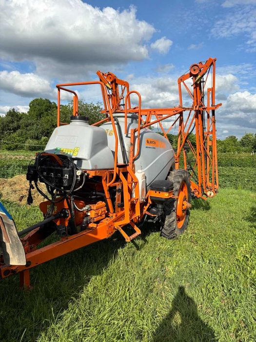 Обприскувач причіпний