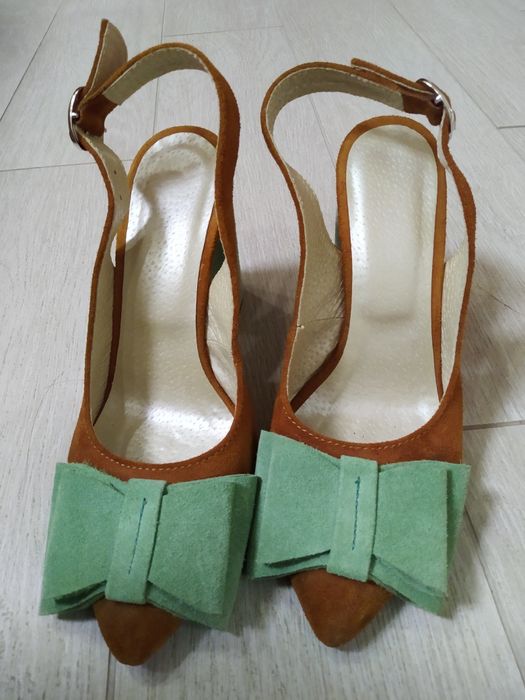 Босоніжки замшеві