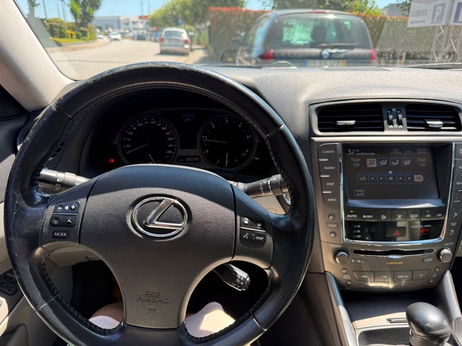 Lexus IS 220d - 2009