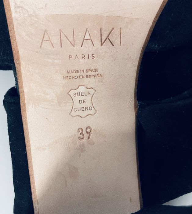 Czarne sandały Anaki Paris 39