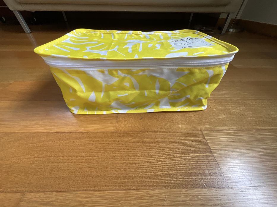 Kosmetyczka saszetka na kosmetyki drobiazgi nową podróżna