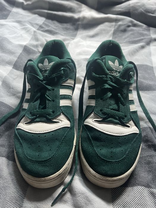 Buty z adidasa zielone