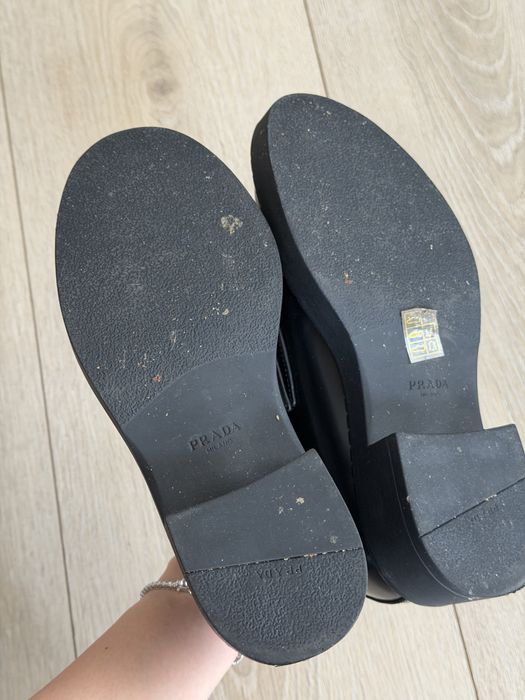 Skórzane loafersy Prada, rozmiar 38 (24 cm)