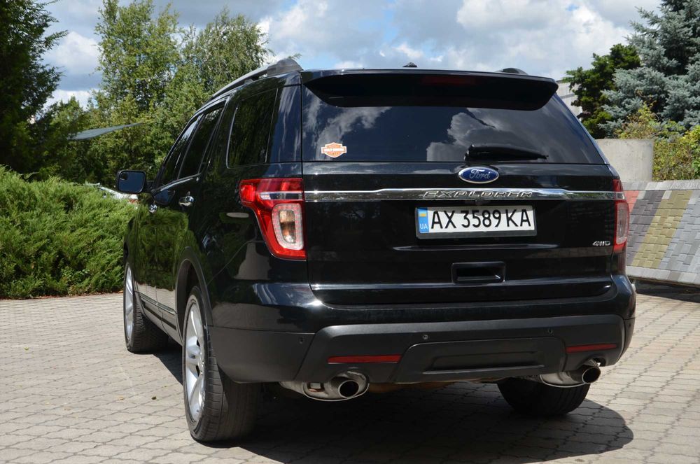 Продам FORD EXPLORER 2013 года выпуска