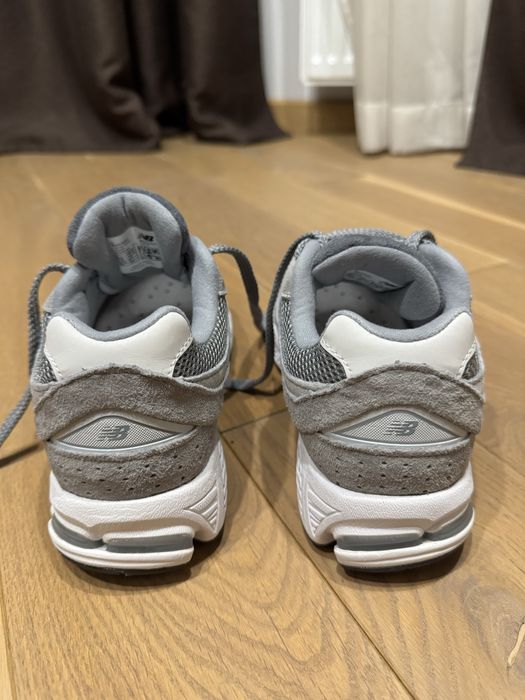 Жіночі кросівки new balance 2002R 37 1/2 EUR