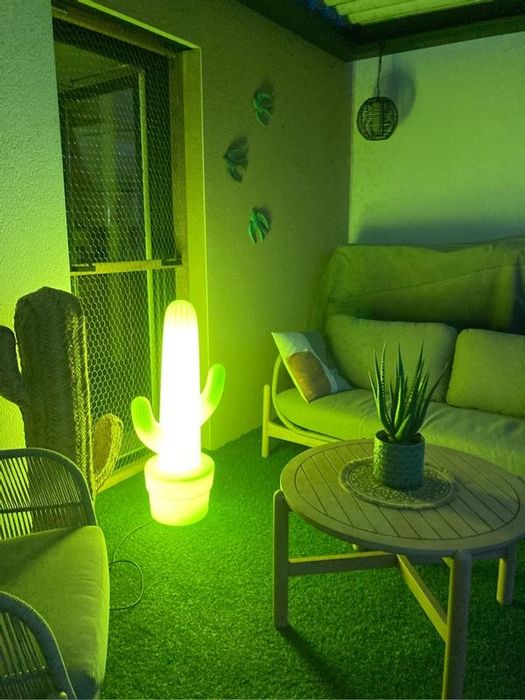 Candeeiro em polietileno cactus NOVO