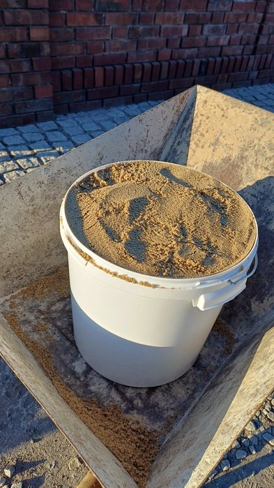 Żwir w wiadrach po 25 kg